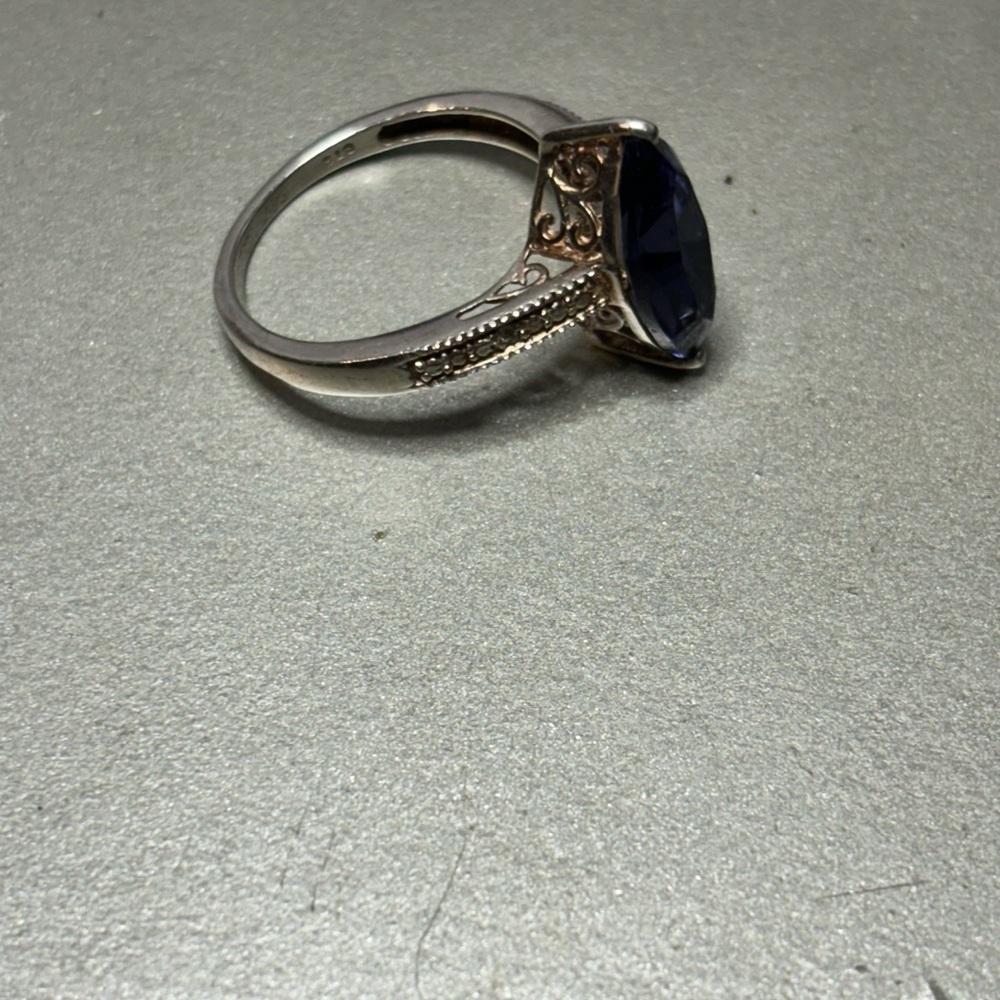 Statement Ring 💍 - Picture 3 of 5